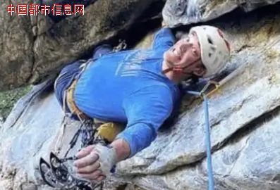 23岁网红直播攀岩,绳索不足酿悲剧